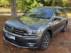 Grau Gebraucht 2020 VW Tiguan Allspace Comfortline SUV | 24.900 € (Fairer Preis)