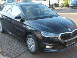 Plack magic perleffekt Gebraucht 2024 Skoda Fabia Style Kleinwagen | 18.590 € (Guter Preis)