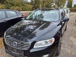 Schwarz Gebraucht 2015 Volvo V70 Summum Kombi | 6.000 € (Superpreis)