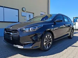 Pearl schwarz metallic Neu 2025 Kia Ceed Sportswagon Vision Kombi | 24.879 € (Guter Preis)