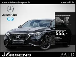 Obsidianschwarz metallic Gebraucht 2024 Mercedes E200 AMG Limousine | 56.880 € (Fairer Preis)