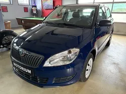 Blau Gebraucht 2012 Skoda Fabia Limousine | 6.290 € (Fairer Preis)