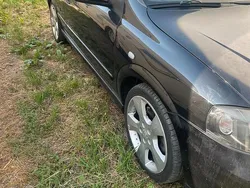 Schwarz Gebraucht 2004 Opel Astra Cabriolet Cabrio | 2.450 € (Guter Preis)