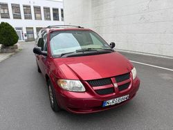 Rot Gebraucht 2001 Dodge Grand Caravan Van / Kleinbus | 1.850 €