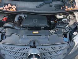 Gelb Gebraucht 2016 Mercedes Vito Van | 10.800 €