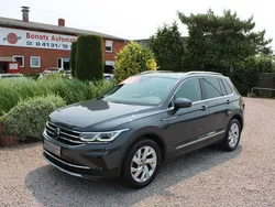 Grau Gebraucht 2023 VW Tiguan Elegance SUV | 31.980 € (Guter Preis)