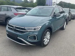 Petroleum blue metallic Gebraucht 2024 VW T-Roc Style SUV | 31.495 € (Fairer Preis)