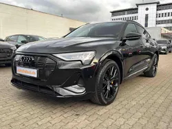 Schwarz Gebraucht 2022 Audi e-tron Sportback Black Edition SUV | 41.950 € (Guter Preis)