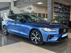 Blau Gebraucht 2021 Volvo V60 R-Design Kombi | 25.500 € (Fairer Preis)