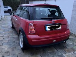 Rot Gebraucht 2003 Mini ONE Kleinwagen | 3.750 € (Fairer Preis)