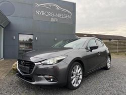 Grau Gebraucht 2017 Mazda 3 Sports-Line Limousine | 12.200 € (Guter Preis)