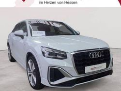 Gletscherweiss metallic Gebraucht 2021 Audi Q2 S-Line SUV | 22.290 € (Guter Preis)