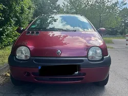 Rot Gebraucht 2004 Renault Twingo Kleinwagen | 1.300 €