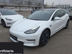 Weiß Gebraucht 2021 Tesla Model 3 Long Range RWD Limousine | 28.300 € (Teuer)