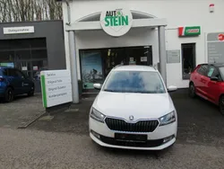 Weiß Gebraucht 2022 Skoda Fabia Best of Kombi | 10.900 €