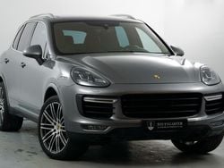 Grau (meteorgraumetallic) Gebraucht 2015 Porsche Cayenne Turbo SUV | 45.900 € (Etwas zu teuer)