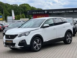 Weiß Gebraucht 2019 Peugeot 3008 Allure SUV | 17.499 € (Fairer Preis)
