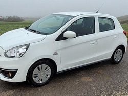 Weiß Gebraucht 2017 Mitsubishi Space Star Edition Kleinwagen | 2.000 € (Superpreis)