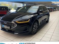 Schwarz Gebraucht 2023 Ford Focus Titanium Limousine | 20.979 € (Guter Preis)