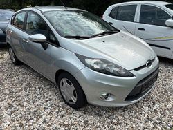 Silber Gebraucht 2012 Ford Fiesta Trend Kleinwagen | 2.500 € (Fairer Preis)