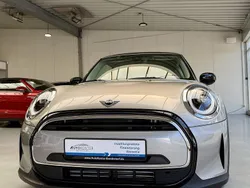Melting silver Gebraucht 2024 Mini Cooper Resolute Edition Kleinwagen | 26.870 € (Fairer Preis)