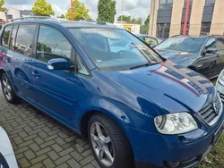 Indienblau Gebraucht 2005 VW Touran Highline Van / Kleinbus | 999 € (Superpreis)