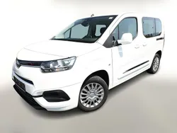 Weiss Gebraucht 2021 Toyota Proace Verso City Kombi | 21.988 € (Guter Preis)