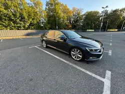 Grau Gebraucht 2015 VW Passat Limousine | 16.000 € (Fairer Preis)
