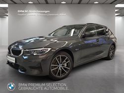 Grau Gebraucht 2022 BMW 330e Sport Line Kombi | 30.860 € (Guter Preis)