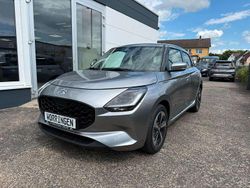 Premium silver metallic Neu 2025 Suzuki Swift Comfort+ Kleinwagen | 22.990 €