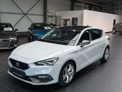 Weiß Gebraucht 2021 Seat Leon FR Kombi | 21.900 € (Etwas zu teuer)