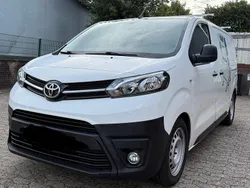 Weiß Gebraucht 2018 Toyota Proace Van | 6.190 €