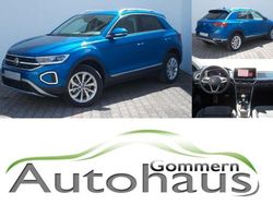 Blau Gebraucht 2024 VW T-Roc Style SUV | 29.950 € (Fairer Preis)