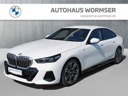 Weiß Neu 2025 BMW 520 M Sport Limousine | 59.695 € (Guter Preis)