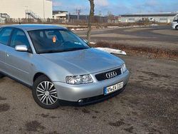 Silber Gebraucht 2002 Audi A3 Ambiente Limousine | 2.400 € (Fairer Preis)