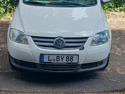 Weiß Gebraucht 2010 VW Fox Style Kleinwagen | 1.999 € (Fairer Preis)