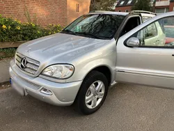 Silber Gebraucht 2005 Mercedes ML350 Edition SUV | 7.800 € (Fairer Preis)