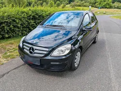 Schwarz Gebraucht 2009 Mercedes B150 Van / Kleinbus | 3.350 € (Superpreis)