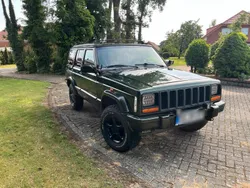 Grün Gebraucht 1997 Jeep Cherokee SUV | 9.800 €