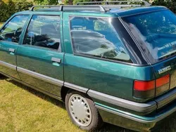 Grün Gebraucht 1995 Renault 21 Kombi | 2.700 €