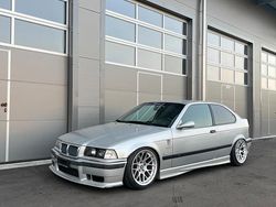 Silber Gebraucht 2000 BMW 323 Sport Line Coupé | 3.999 €