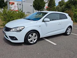 Weiß Gebraucht 2011 Kia ProCeed Edition 7 Kleinwagen | 4.500 € (Etwas zu teuer)