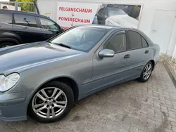 Grau Gebraucht 2006 Mercedes C200 Limousine | 5.000 € (Etwas zu teuer)