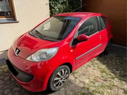 Rot Gebraucht 2008 Peugeot 107 Urban Move Kleinwagen | 750 € (Superpreis)