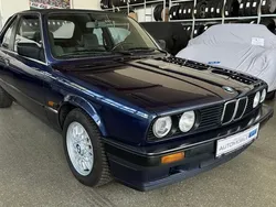 Blau Gebraucht 1990 BMW 316 Cabrio | 16.900 €