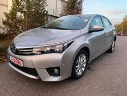 Silber Gebraucht 2014 Toyota Corolla Life+ Limousine | 14.990 € (Teuer)