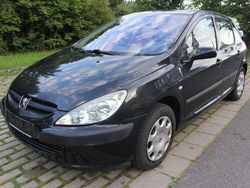 Schwarz Gebraucht 2002 Peugeot 307 Limousine | 1.199 € (Etwas zu teuer)