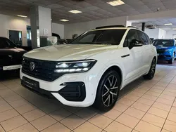 Weiß Gebraucht 2021 VW Touareg R-line SUV | 49.990 € (Etwas zu teuer)