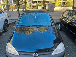Schwarz Gebraucht 2001 Opel Corsa Kleinwagen | 1.700 € (Etwas zu teuer)
