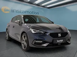 Grau Gebraucht 2022 Seat Leon FR Kleinwagen | 29.749 € (Etwas zu teuer)